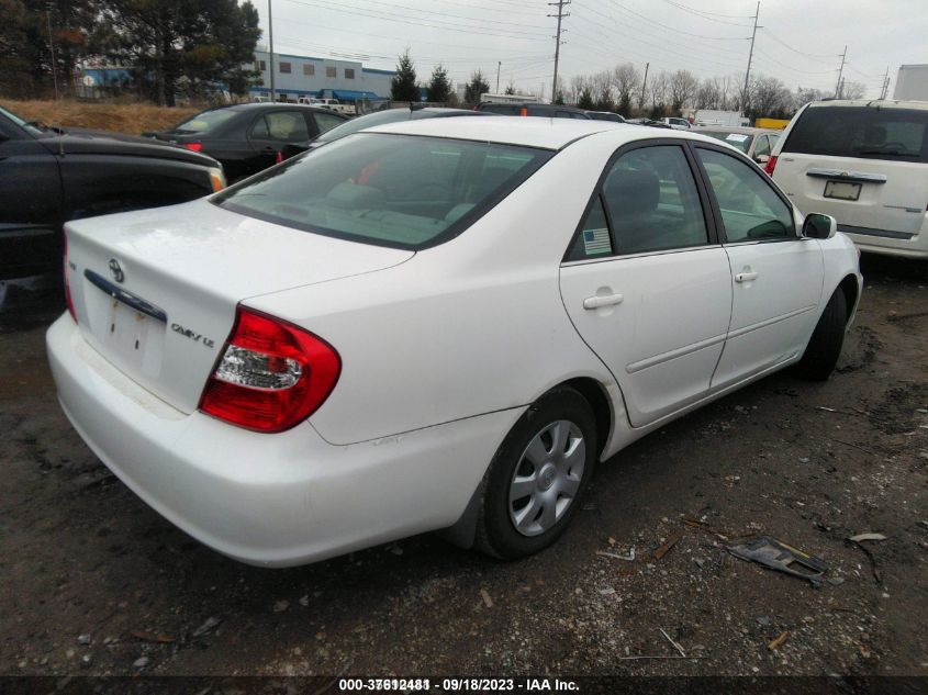 2002 Toyota Camry Le VIN: 4T1BE32K62U013398 Lot: 37612481