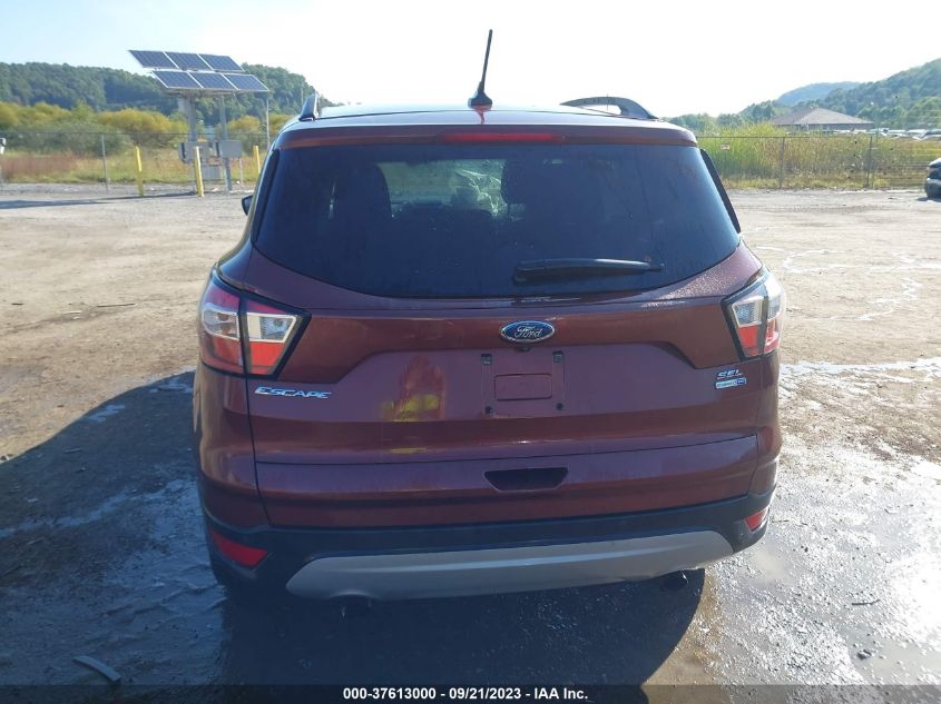 1FMCU9HD6JUB22834 2018 Ford Escape Sel