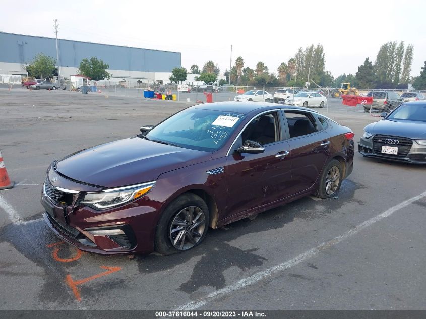 5XXGT4L32KG334065 2019 KIA OPTIMA - Image 2