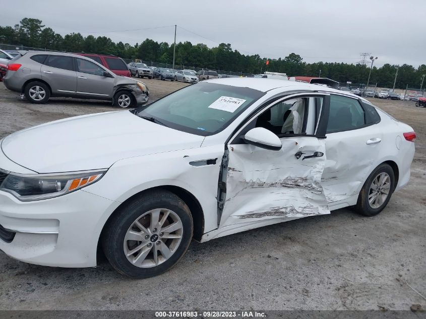 5XXGT4L36JG197274 2018 Kia Optima Lx