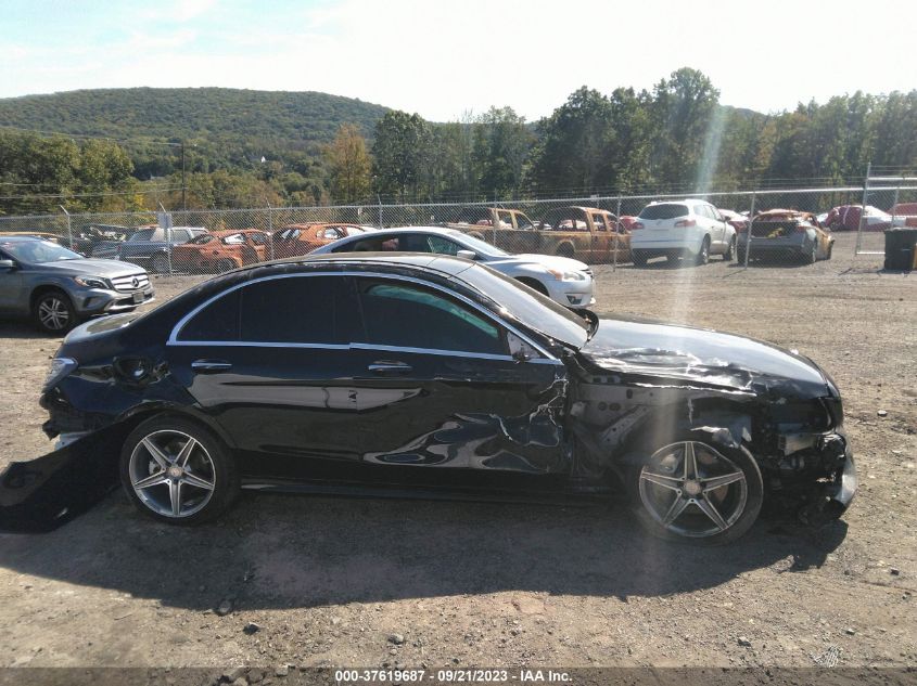 2016 Mercedes-Benz C 300 Sport 4Matic/Luxury 4Matic/4Matic VIN: 55SWF4KB7GU107989 Lot: 37619687