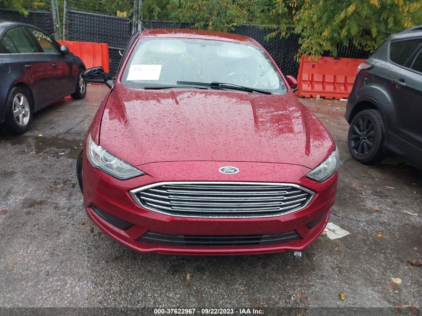 3FA6P0HD9JR277136 2018 Ford Fusion Se