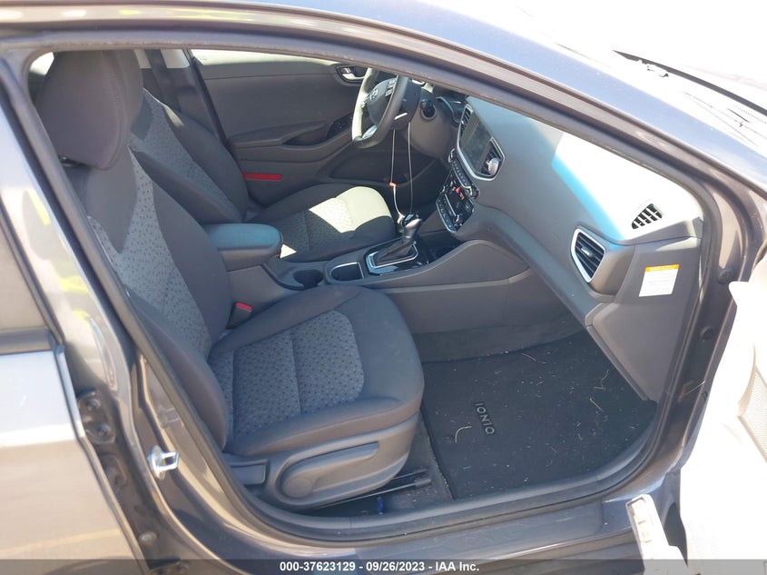 2018 Hyundai Ioniq Hybrid Blue VIN: KMHC65LC1JU060759 Lot: 37623129