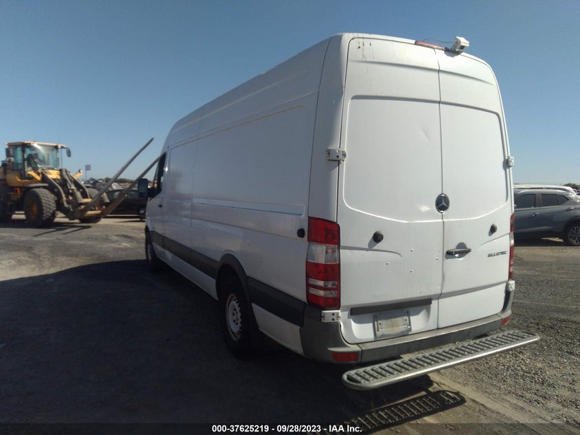 2014 Mercedes-Benz Sprinter 2500 High Roof VIN: WD3PE8DE6E5895695 Lot: 37625219