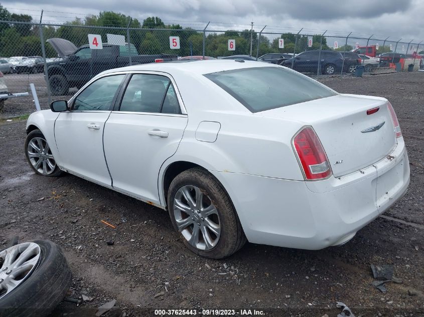 2013 Chrysler 300 S VIN: 2C3CCAGTXDH590420 Lot: 37625443