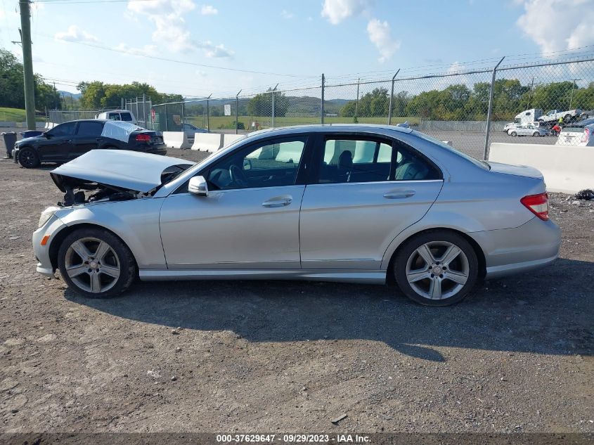 2010 Mercedes-Benz C 300 Sport 4Matic/Luxury 4Matic VIN: WDDGF8BB8AF458058 Lot: 37629647