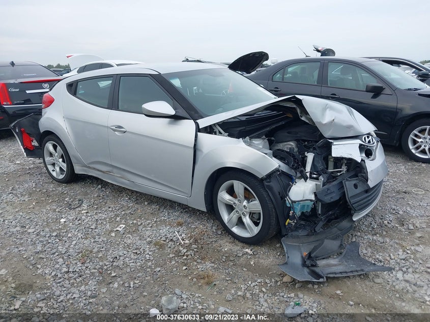 2014 Hyundai Veloster Base W/Black VIN: KMHTC6AD5EU216107 Lot: 37630633