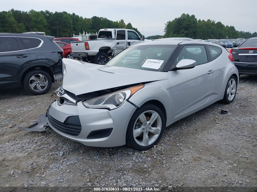 2014 Hyundai Veloster Base W/Black VIN: KMHTC6AD5EU216107 Lot: 37630633