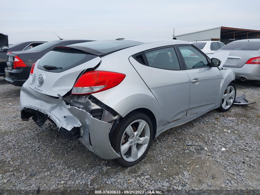 2014 Hyundai Veloster Base W/Black VIN: KMHTC6AD5EU216107 Lot: 37630633