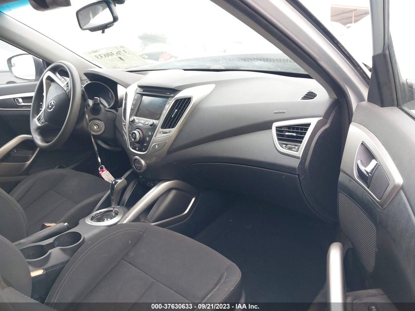 2014 Hyundai Veloster Base W/Black VIN: KMHTC6AD5EU216107 Lot: 37630633