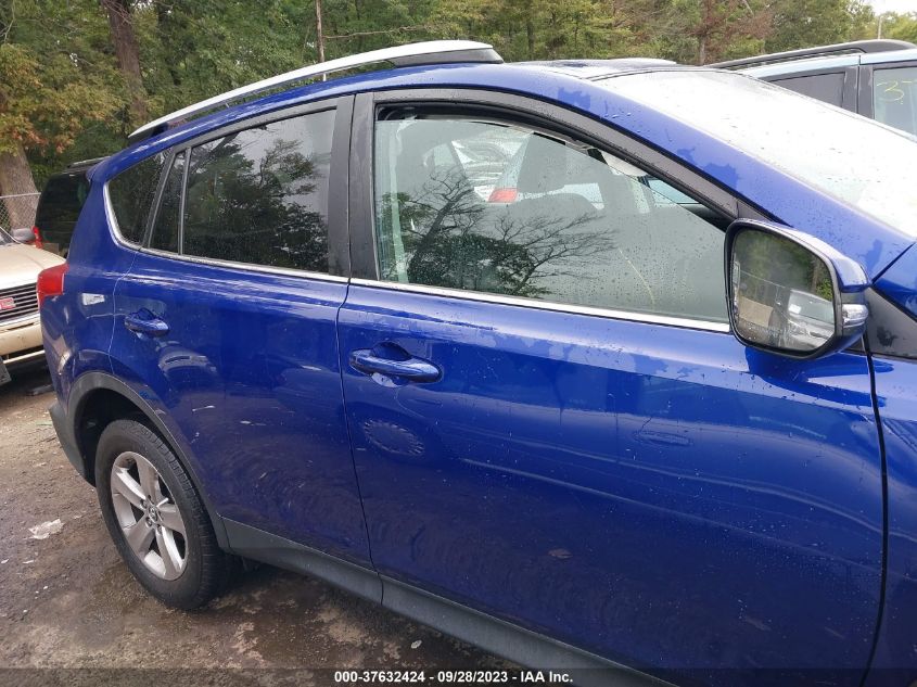 2T3WFREV5FW167427 2015 Toyota Rav4 Xle