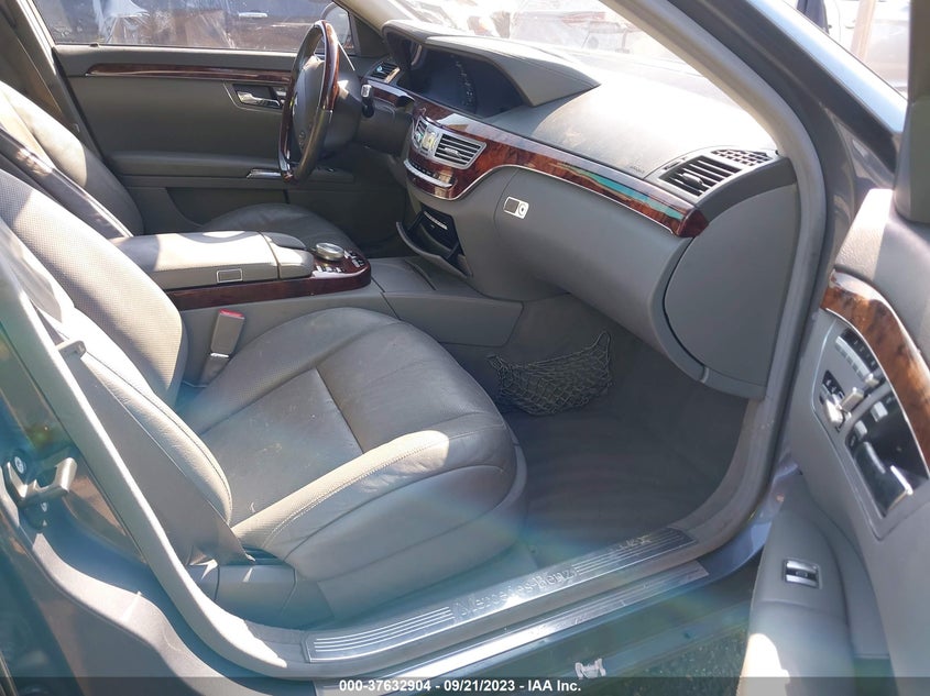 2007 Mercedes-Benz S 550 VIN: WDDNG71XX7A076390 Lot: 37632904