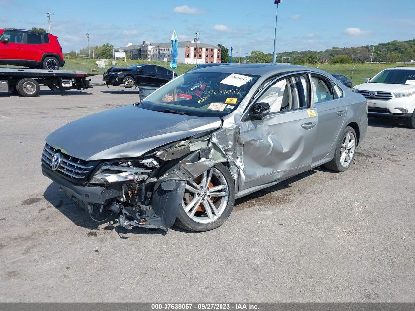 2013 Volkswagen Passat 2.0L Tdi Sel Premium VIN: 1VWCN7A34DC045640 Lot: 37638057