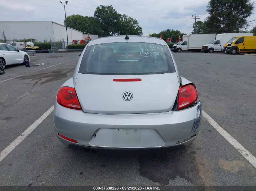 2012 Volkswagen Beetle 2.5L W/Sun/Sound/Nav VIN: 3VWJX7AT9CM646864 Lot: 37638226