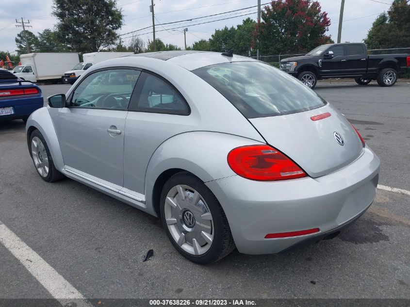 2012 Volkswagen Beetle 2.5L W/Sun/Sound/Nav VIN: 3VWJX7AT9CM646864 Lot: 37638226