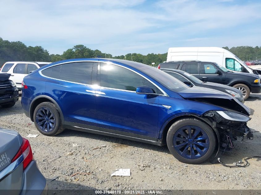 2016 Tesla Model X 60D/70D/75D/90D/P100D VIN: 5YJXCBE23GF018161 Lot: 37640170