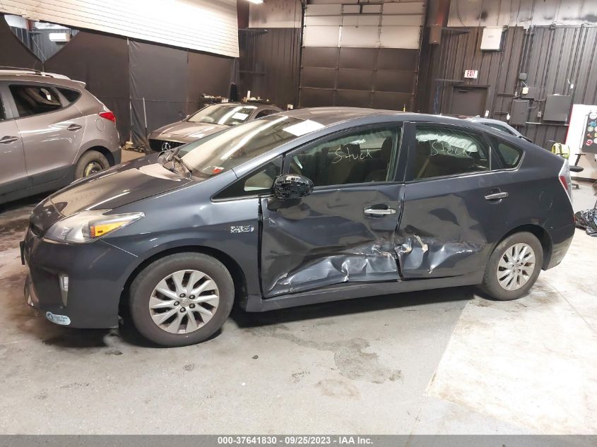 2013 Toyota Prius Plug-In VIN: JTDKN3DP3D3037860 Lot: 37641830