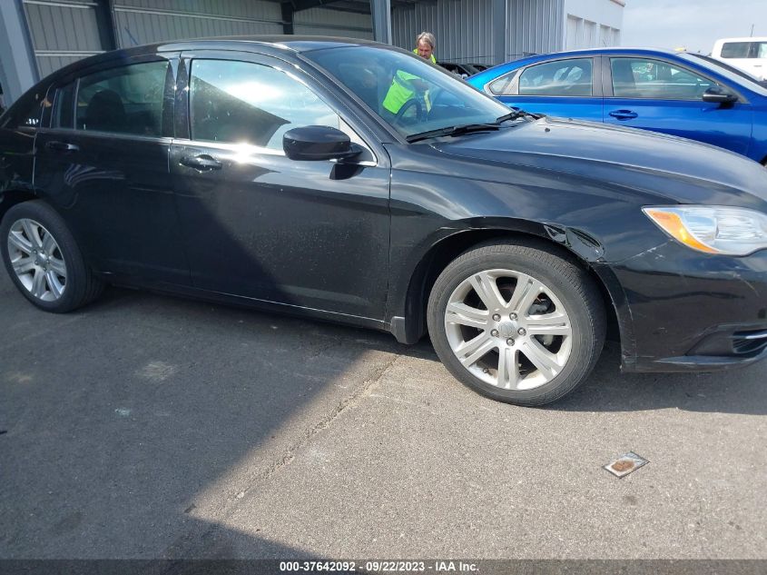 2011 Chrysler 200 Touring VIN: 1C3BC1FB9BN615753 Lot: 37642092