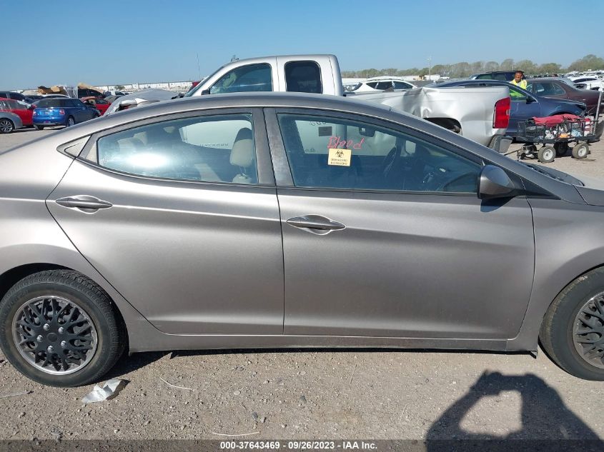 5NPDH4AE6GH763178 2016 Hyundai Elantra Se