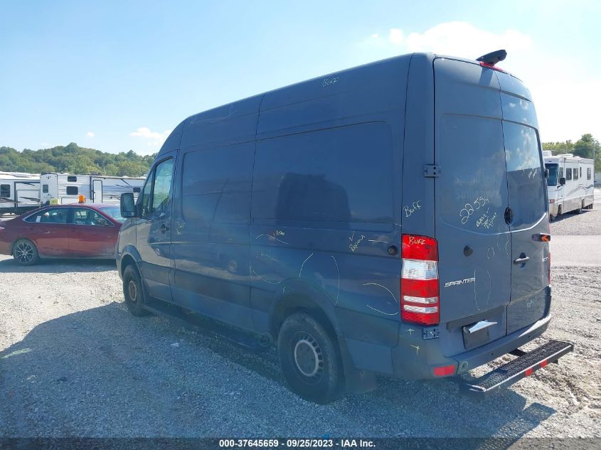 2018 Mercedes-Benz Sprinter Cargo Van VIN: WD3PE7CD4JP647852 Lot: 37645659