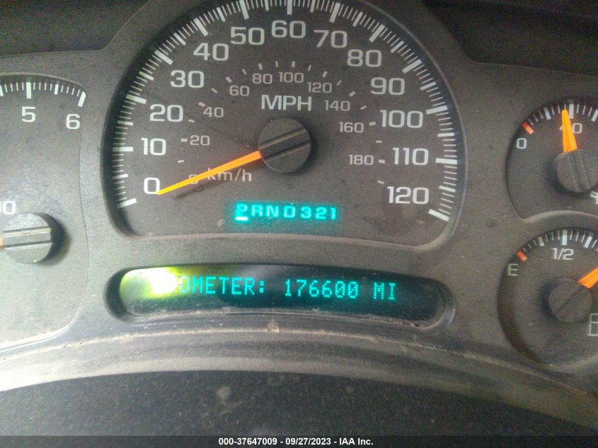 2004 Chevrolet Avalanche Z66 VIN: 3GNEC12T94G137408 Lot: 37647009