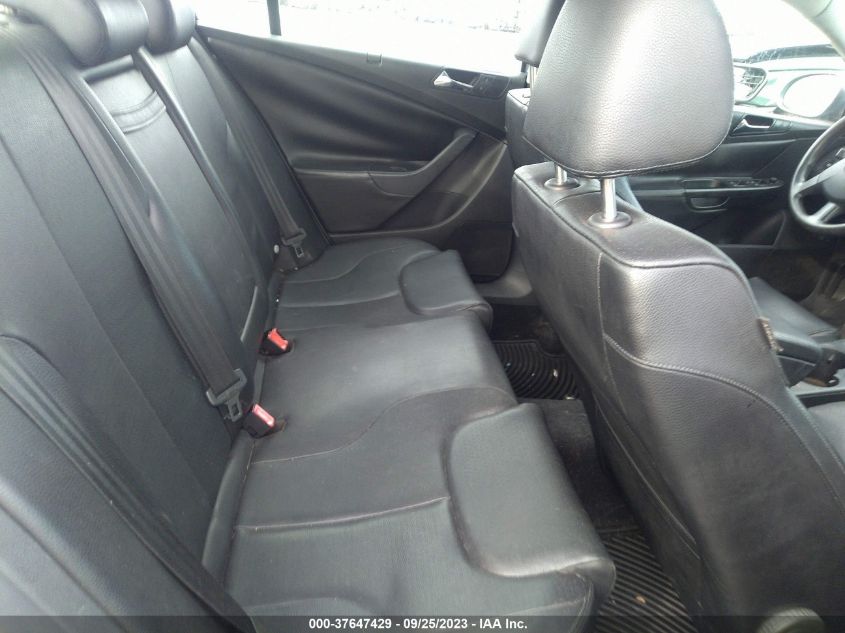 2008 Volkswagen Passat Sedan Turbo VIN: WVWUK73C18P036700 Lot: 37647429