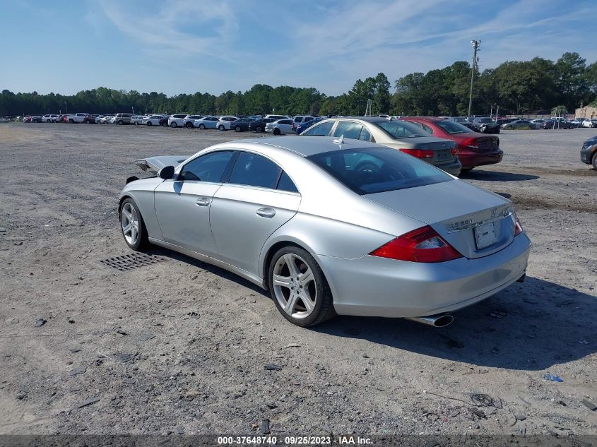 2007 Mercedes-Benz Cls-Class 5.5L VIN: WDDDJ72X37A085587 Lot: 37648740