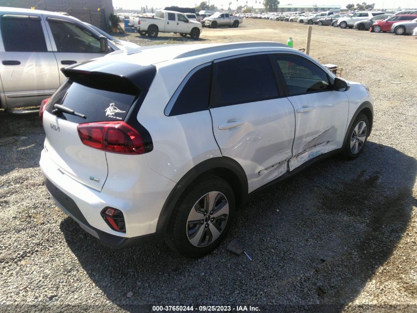 KNDCB3LC1N5533211 2022 Kia Niro Lx