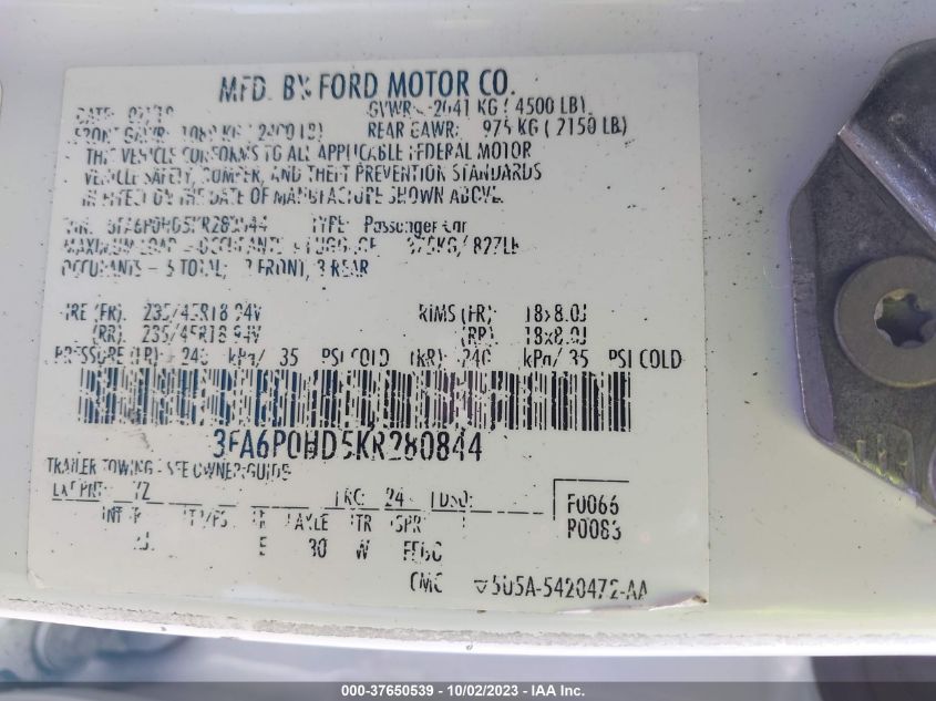 3FA6P0HD5KR280844 2019 Ford Fusion Se