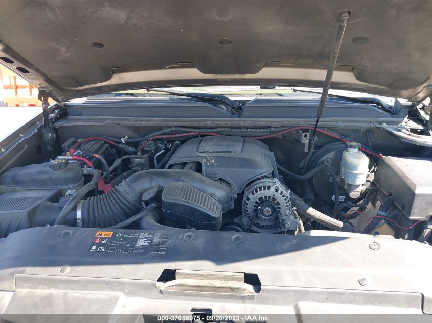 1GNSKJE30BR341531 2011 Chevrolet Suburban Lt