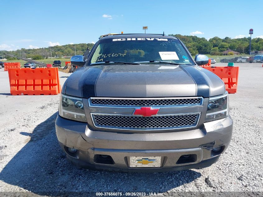1GNSKJE30BR341531 2011 Chevrolet Suburban Lt