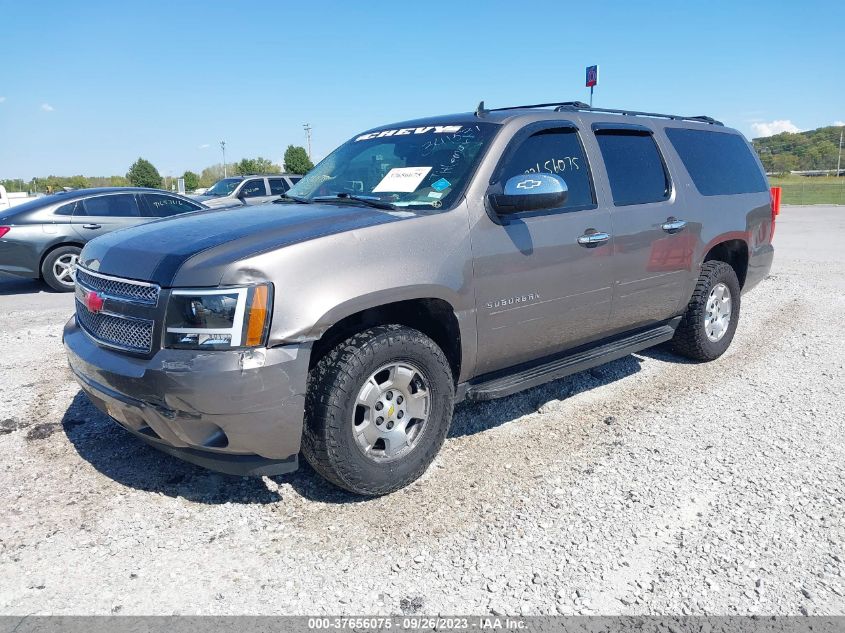 1GNSKJE30BR341531 2011 Chevrolet Suburban Lt
