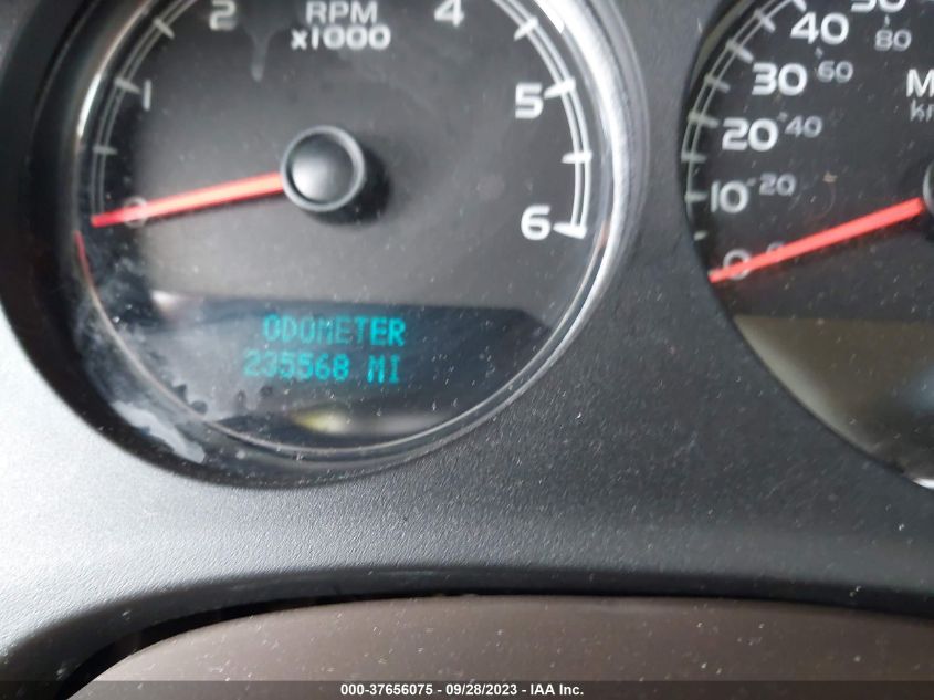 1GNSKJE30BR341531 2011 Chevrolet Suburban Lt