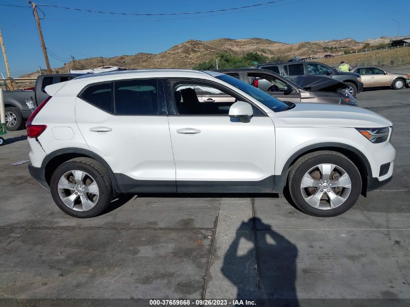 2021 Volvo Xc40 Momentum VIN: YV4AC2HK3M2547770 Lot: 37659868