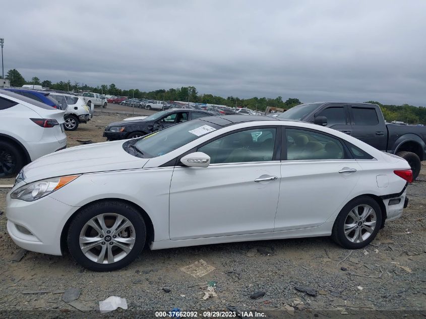 5NPEC4AC3CH392301 2012 Hyundai Sonata Se/Limited