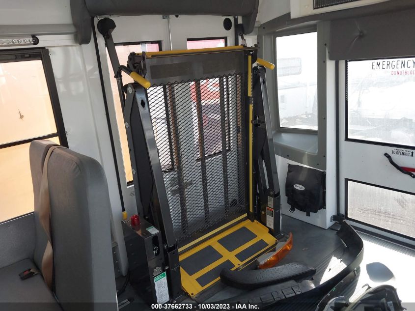 2019 Chevrolet Express Cutaway 4500 4500 Van VIN: 1HA6GVBGXKN013563 Lot: 37662733