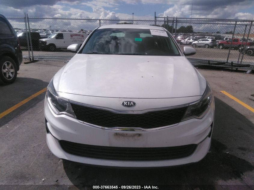 5XXGT4L31JG186165 2018 Kia Optima Lx