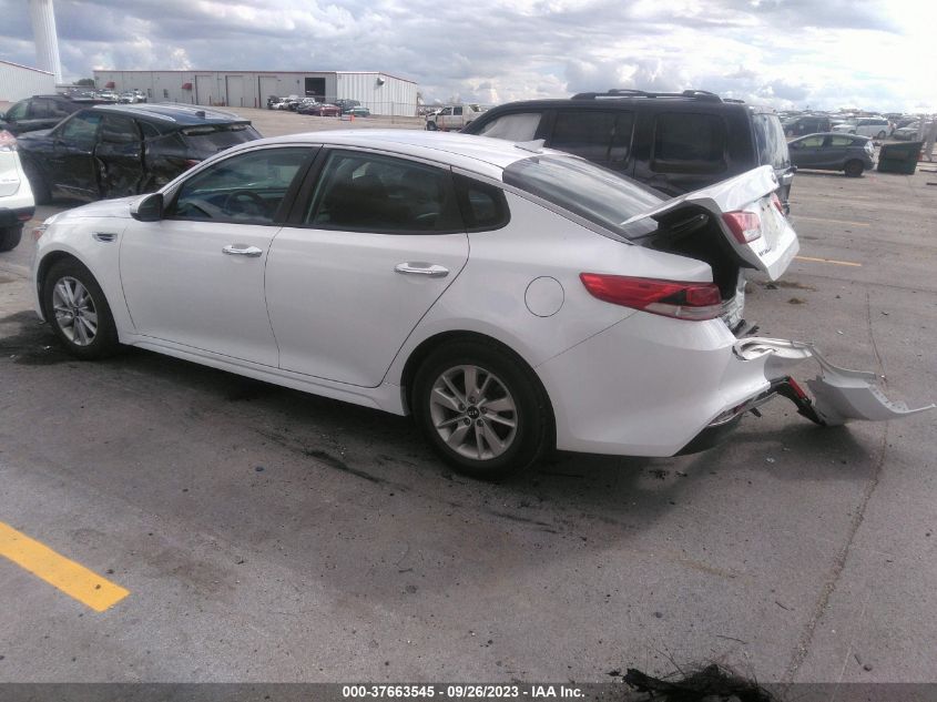 5XXGT4L31JG186165 2018 Kia Optima Lx