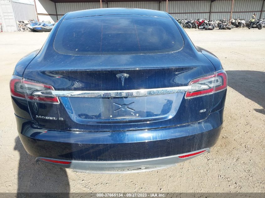 2014 Tesla Model S 60 Kwh Battery/P85 VIN: 5YJSA1H19EFP55617 Lot: 37665134