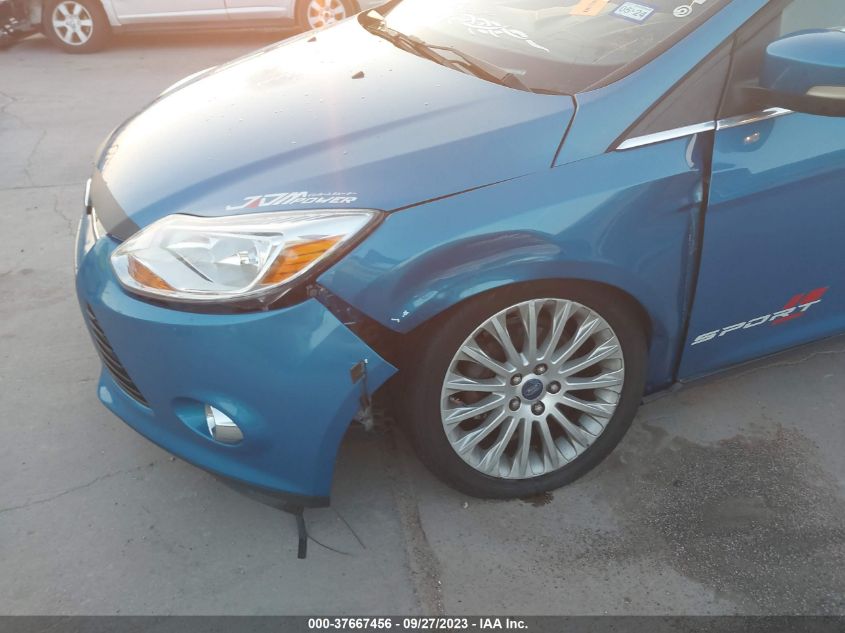 1FAHP3N27CL472196 2012 Ford Focus Titanium