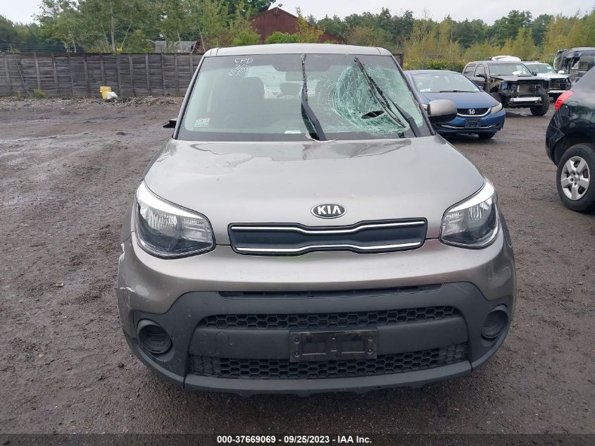 KNDJN2A27J7523798 2018 Kia Soul