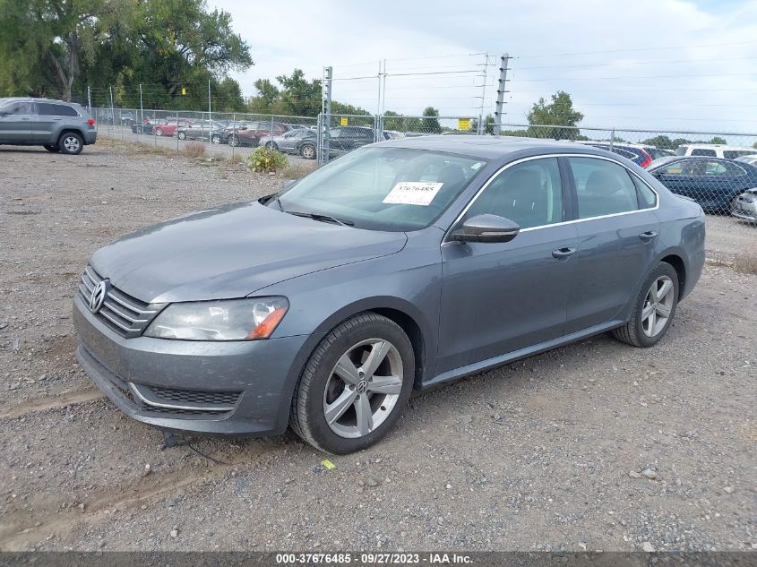 1VWBN7A37CC017664 2012 Volkswagen Passat 2.0L Tdi Se