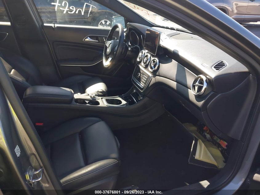 2019 MERCEDES-BENZ GLA 250 - WDCTG4GB5KJ537509