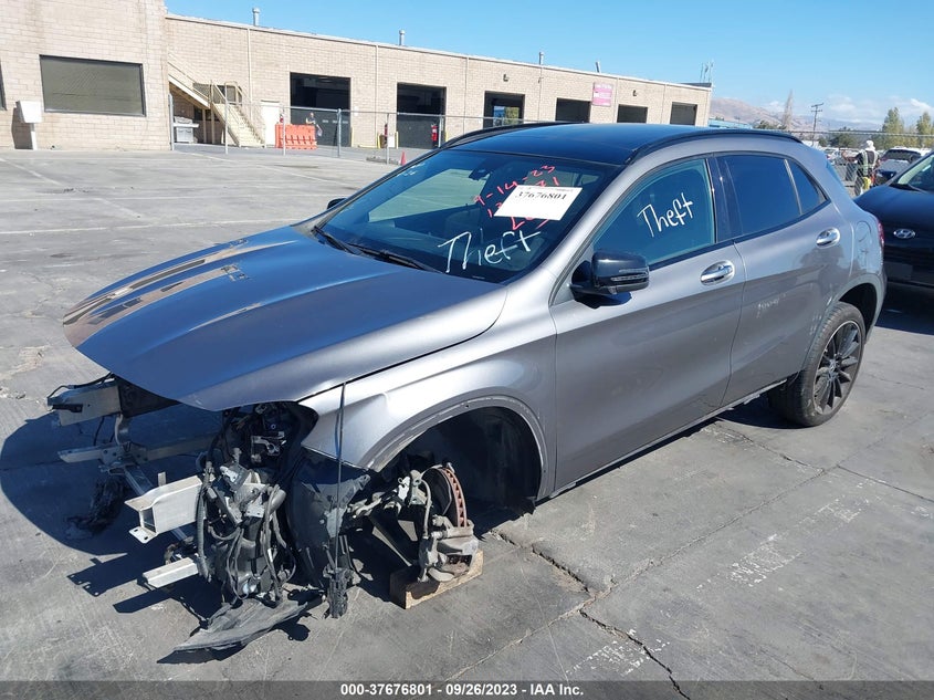 2019 MERCEDES-BENZ GLA 250 - WDCTG4GB5KJ537509