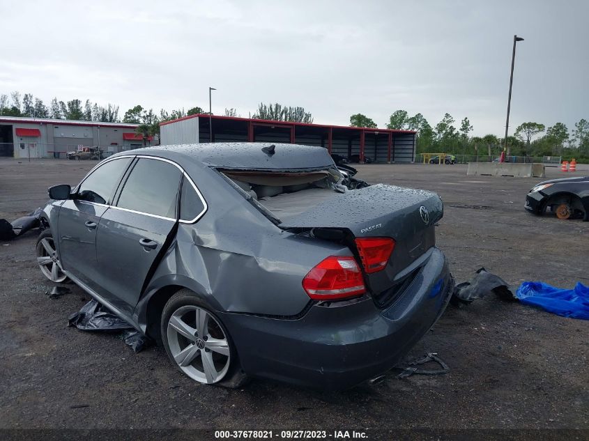 1VWBT7A38EC066266 2014 Volkswagen Passat 1.8T Se