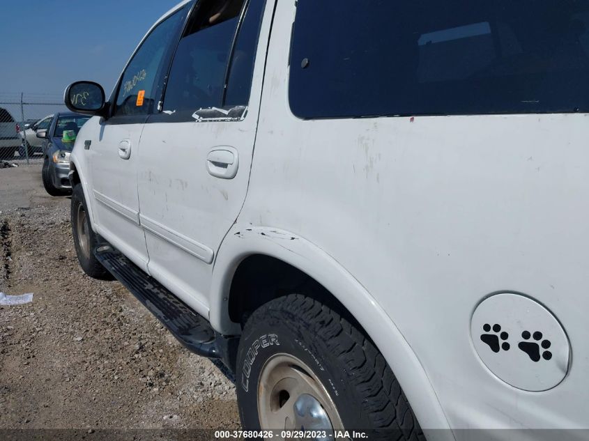 1998 Ford Expedition Eddie Bauer/Xlt VIN: 1FMPU18L3WLB05433 Lot: 37680426