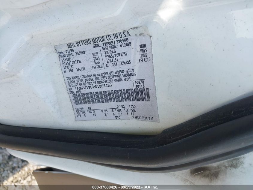 1998 Ford Expedition Eddie Bauer/Xlt VIN: 1FMPU18L3WLB05433 Lot: 37680426