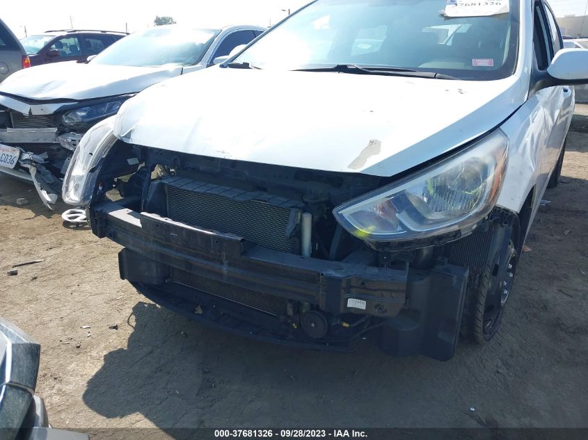 KMHCT5AE3FU219446 2015 Hyundai Accent Gs