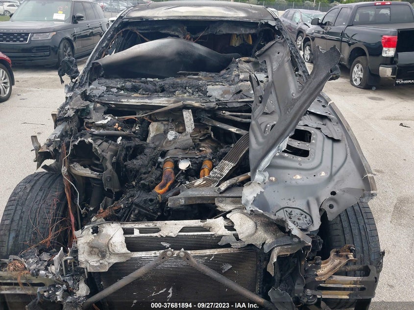 2021 BMW X6 4.4L V8   N(VIN: 5UXCY8C01M9F79647