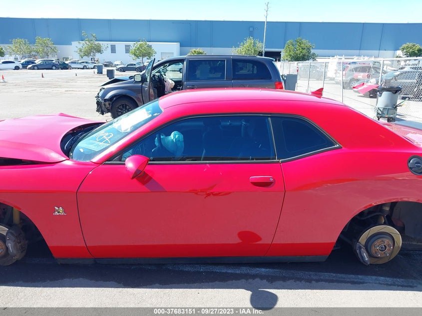 2C3CDZFJ8FH740040 2015 Dodge Challenger R/T Scat Pack